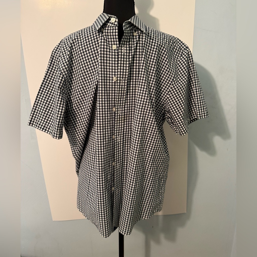 UNTUCKit Men's Black and White Gingham Shirt
